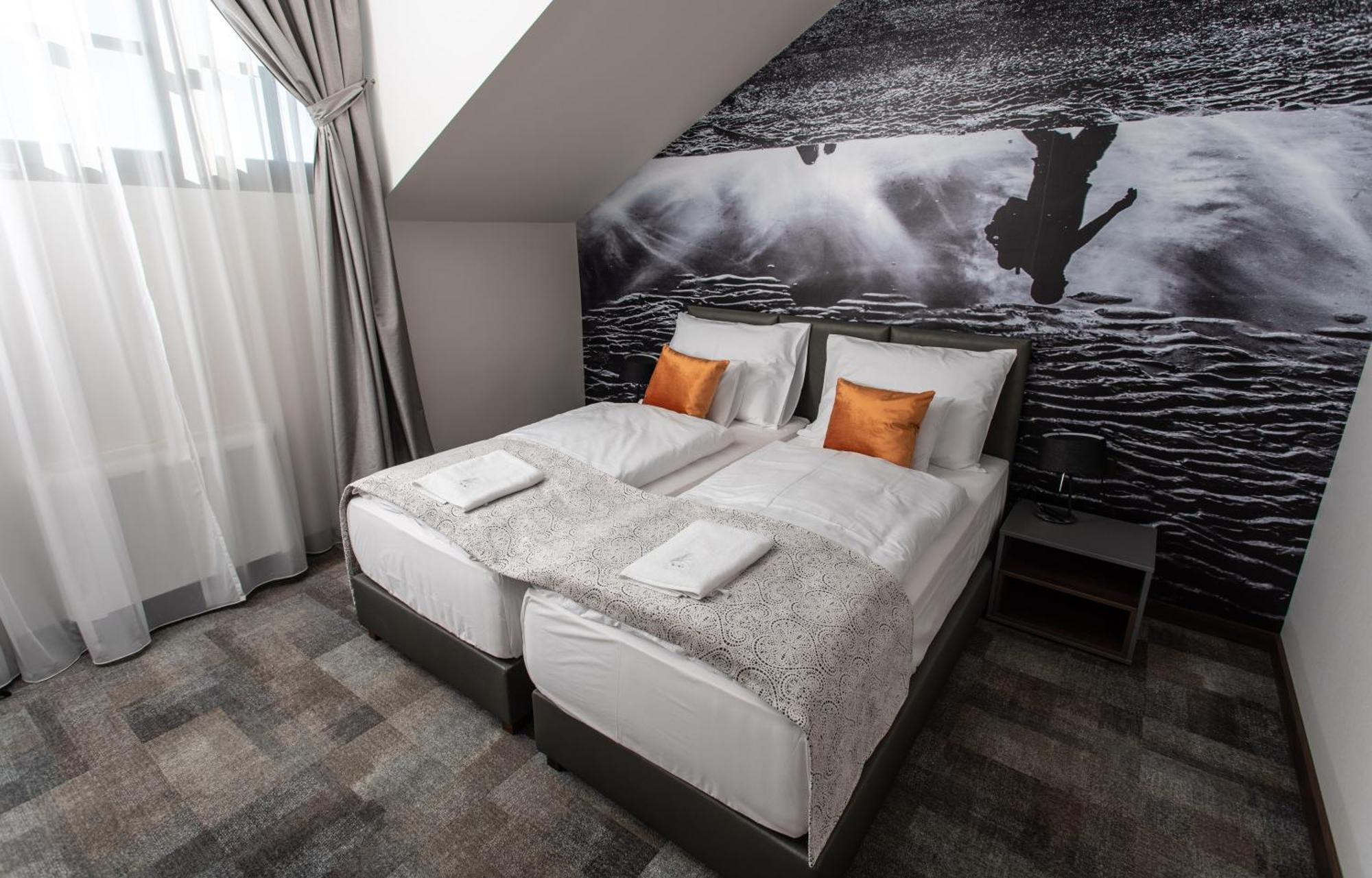 Artis Boutique Hotel Szombathely Ngoại thất bức ảnh