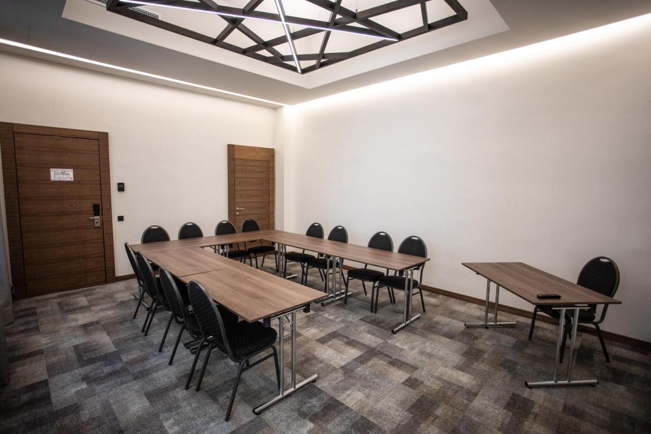 Artis Boutique Hotel Szombathely Ngoại thất bức ảnh