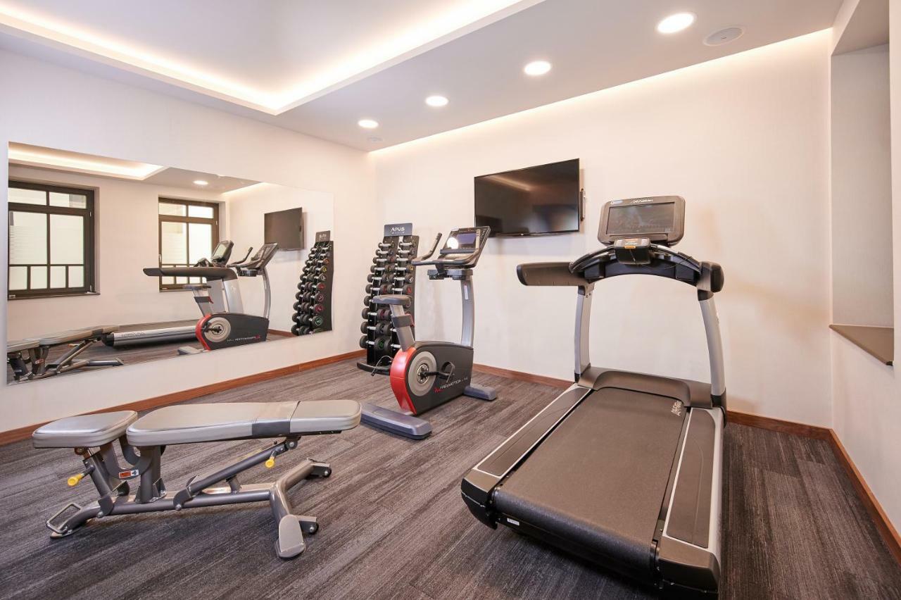 Artis Boutique Hotel Szombathely Ngoại thất bức ảnh
