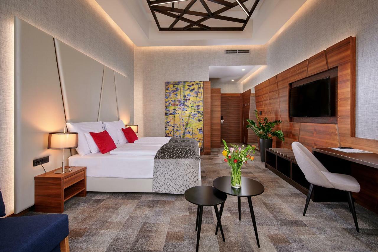 Artis Boutique Hotel Szombathely Ngoại thất bức ảnh