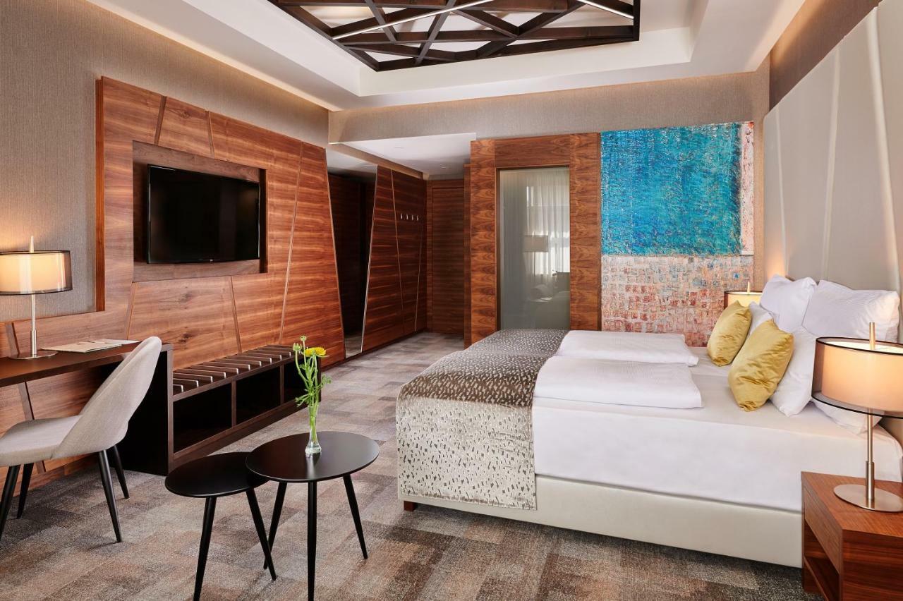 Artis Boutique Hotel Szombathely Ngoại thất bức ảnh